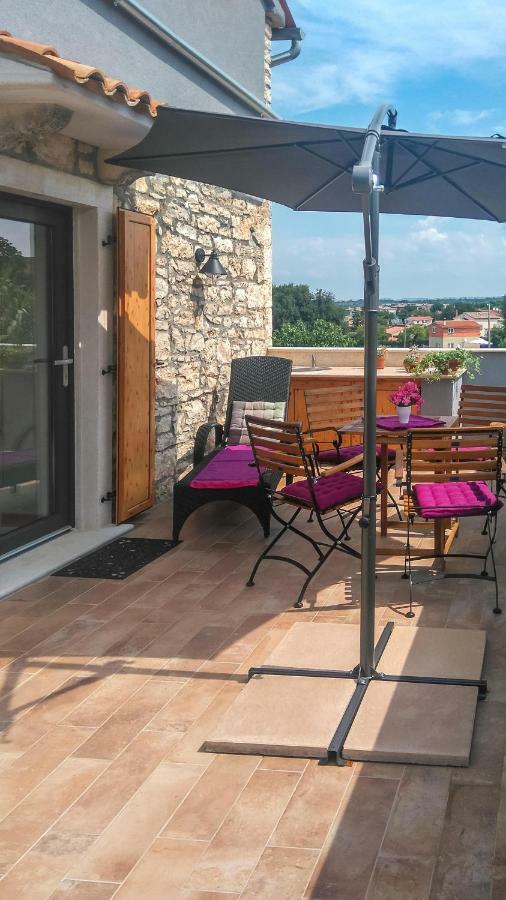 Apartment Li Tar-Vabriga Exterior photo