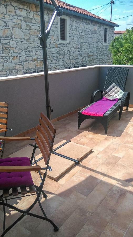 Apartment Li Tar-Vabriga Exterior photo